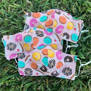 🍩 donuts adult face mask - one (1)